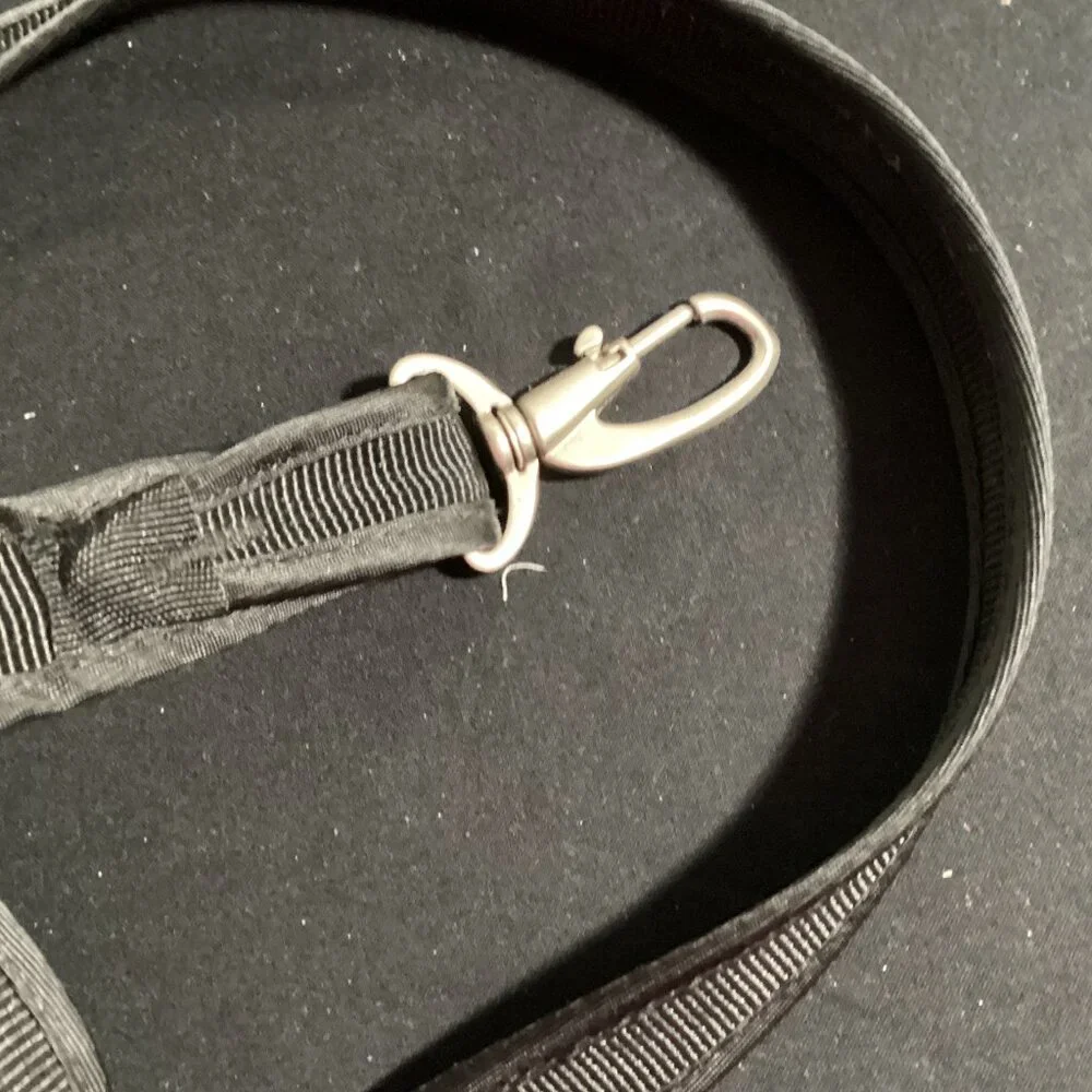 Magellan's travel bag w/locks - Picture 6 of 11